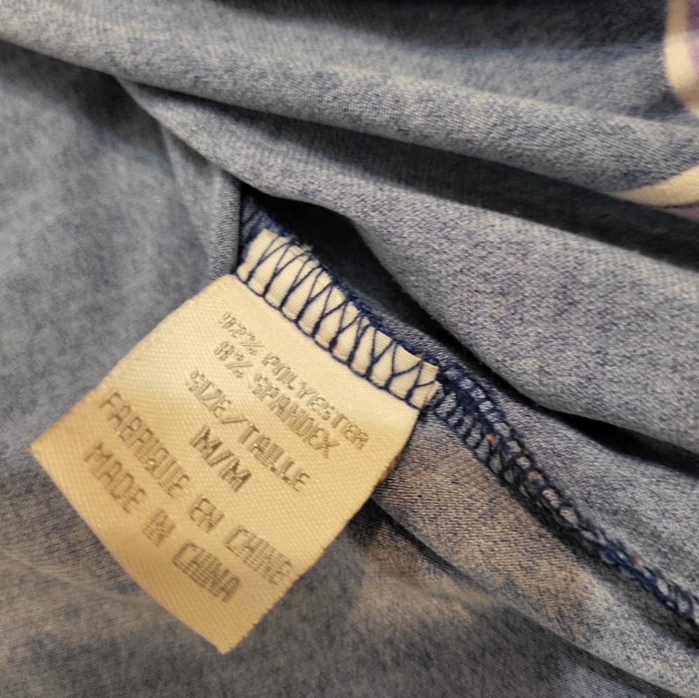 Size Medium Clothing Lot - Picture 16 of 16